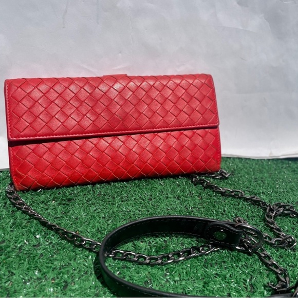 Bottega Veneta Nappa Intrecciato Continental Snap Wallet Red with Chain - Picture 2 of 9